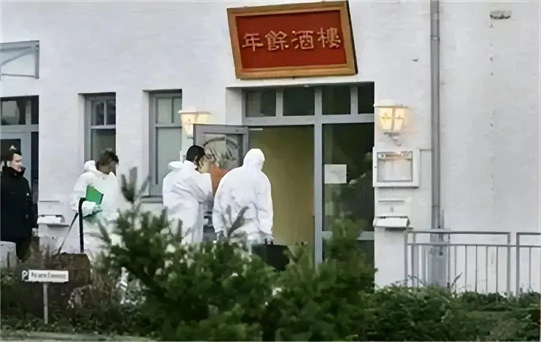 中餐厅惨遭血洗！现场7名亚裔被枪杀，华人老板夫妇2岁女儿逃过一劫（组图） - 7