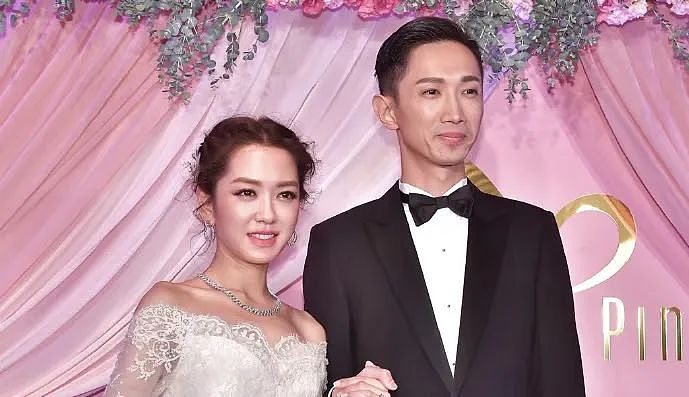 顶级“捞女”离婚了？交往19天闪婚，专挑富豪下手情史超多！分居4年终于离开（组图） - 4