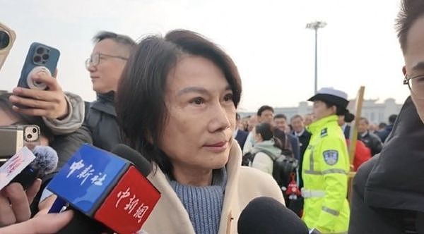 女强人董明珠自曝“有接班人选”，回应格力在台销售：已经是NO.1了（组图） - 3