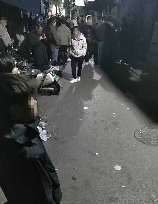 长沙“头牌花魁”生意火爆！40馀男客排队，遭举报（组图） - 3