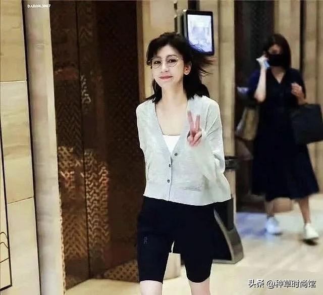 贾静雯母女：从坎坷人生到自由绽放，不同轨迹下的成长与爱（组图） - 4