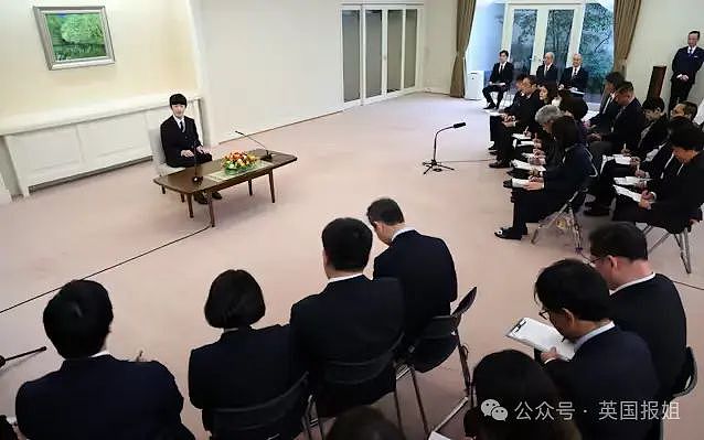 日本未来天皇首次记者会大失败？背答案遭泄露不敢直播，录播只放几分钟表现超怪？民众：远不如爱子（组图） - 19