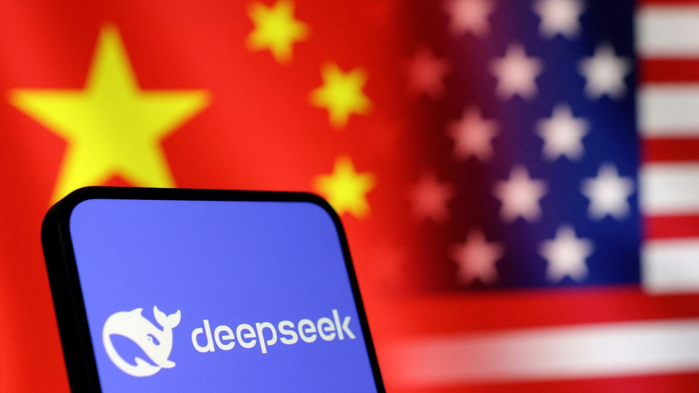 《华尔街日报》：白宫拟全面禁止政府设备安装DeepSeek（组图） - 1