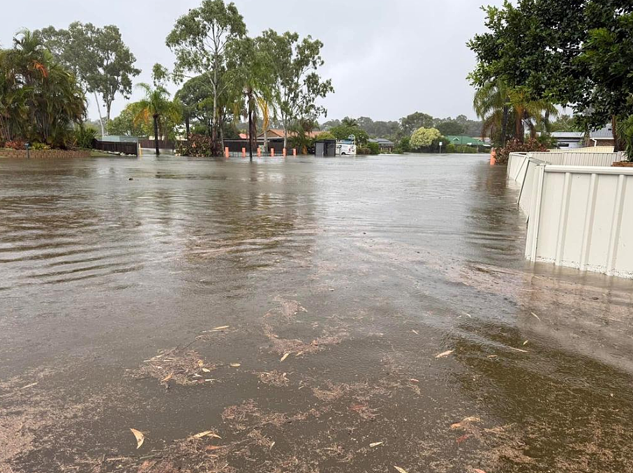 3个月的雨1天下完！昆州多地暴雨成灾，数条街道被淹洪水泛滥（组图） - 11