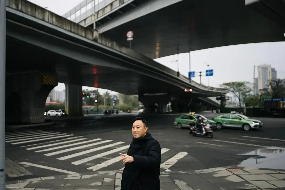 谭乔又见奔驰女车主，可惜， 一切都变了（组图） - 12