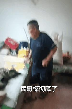 中国版楚门世界，河北智障男被全村24小时跟拍直播（组图） - 2