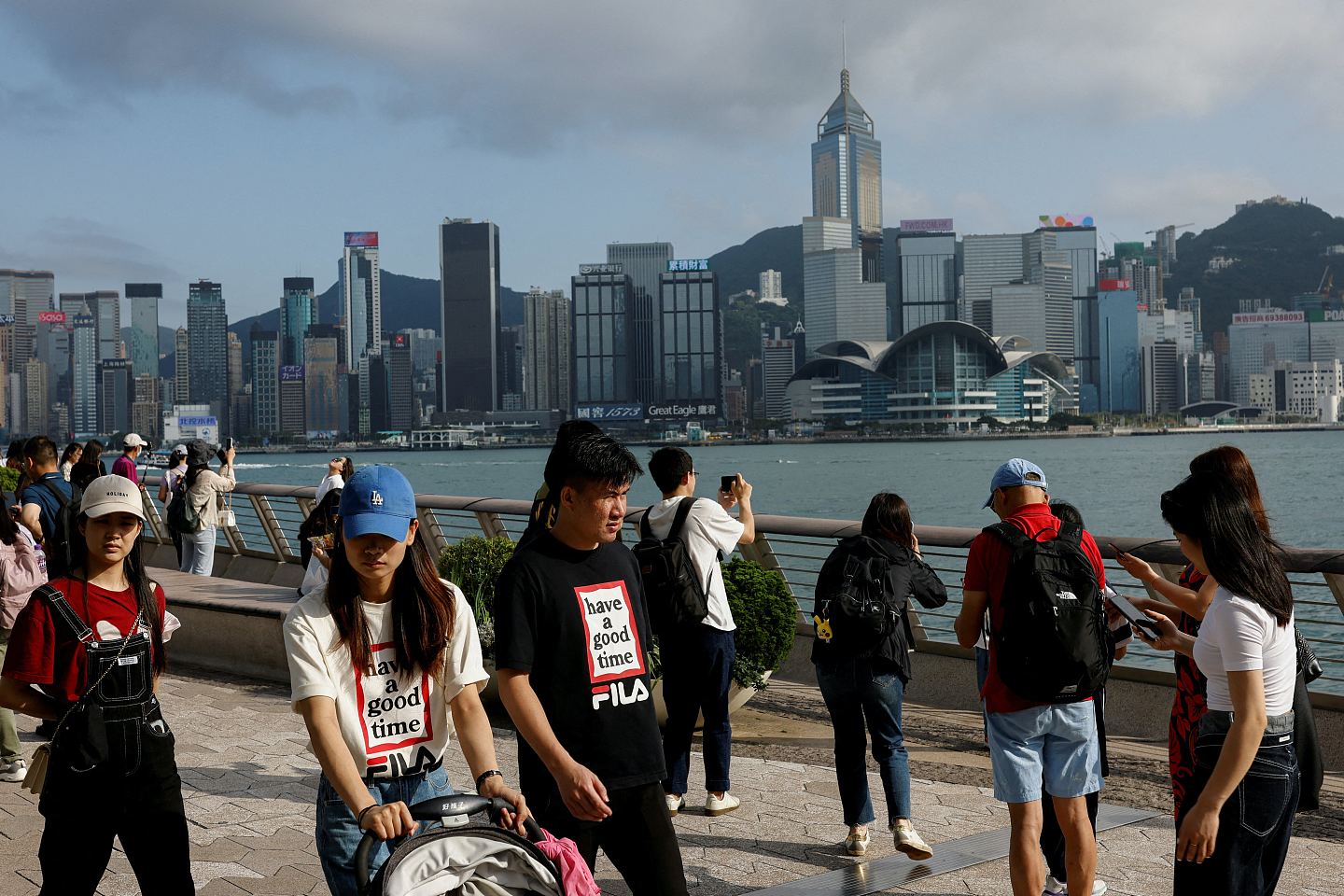 世界幸福报告：芬兰连续8年冠军，香港排名再跌，低过菲律宾印尼（图） - 3