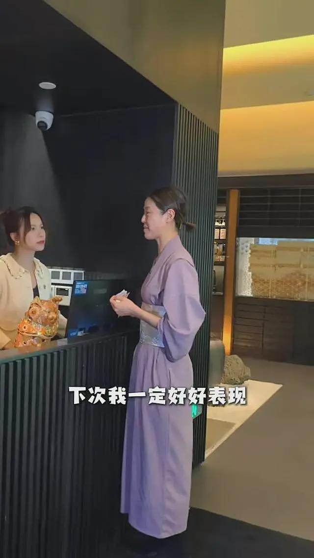 前TVB女演员没戏拍，去东莞做服务员日入180却挨骂，在评论区求职（组图） - 11