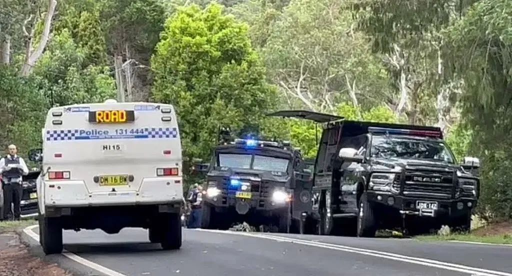 悉尼街头惊现大批特警！学校封锁道路关闭，当地人震惊不已（图） - 5