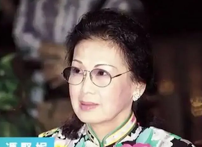 离异带娃后嫁霍英东，被宠52年生2子，豪门有真爱？（组图） - 4