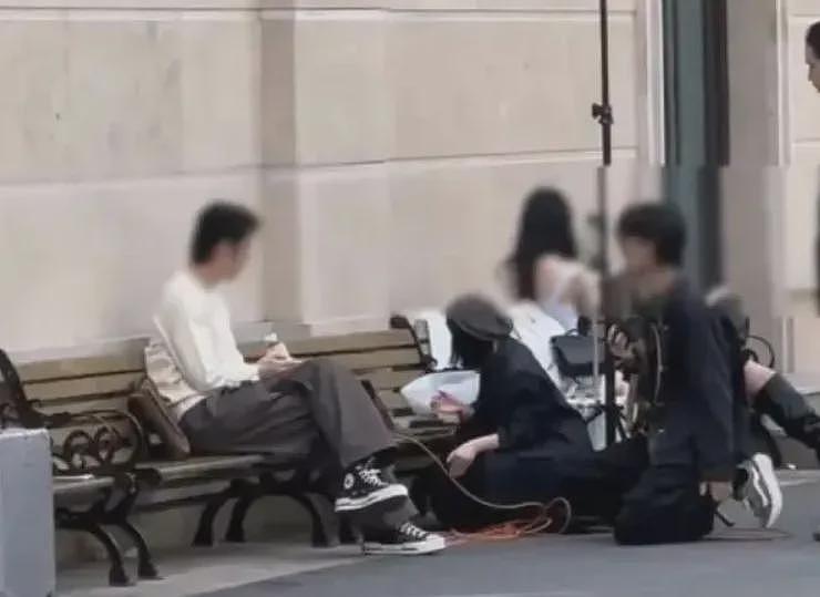 金发知名女coser自述严重抑郁症却被网暴，晒出身体疤痕我看完笑不出来...（视频/组图） - 11