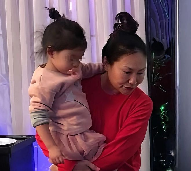 大S子女被徐家忽视,粉丝呼吁S妈爱护好孩子,S妈回应显敷衍(组图) - 8