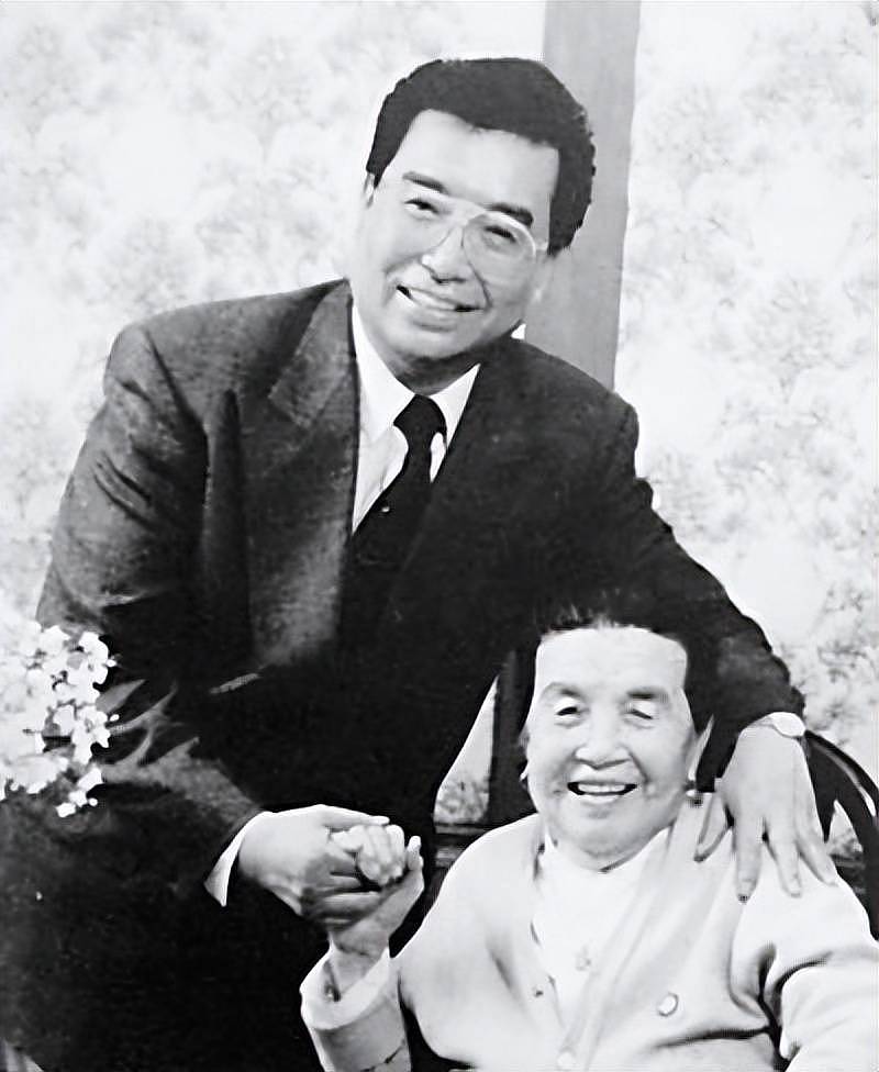 86岁李双江:清明前夕回哈尔滨老家给父母扫墓(组图) - 7