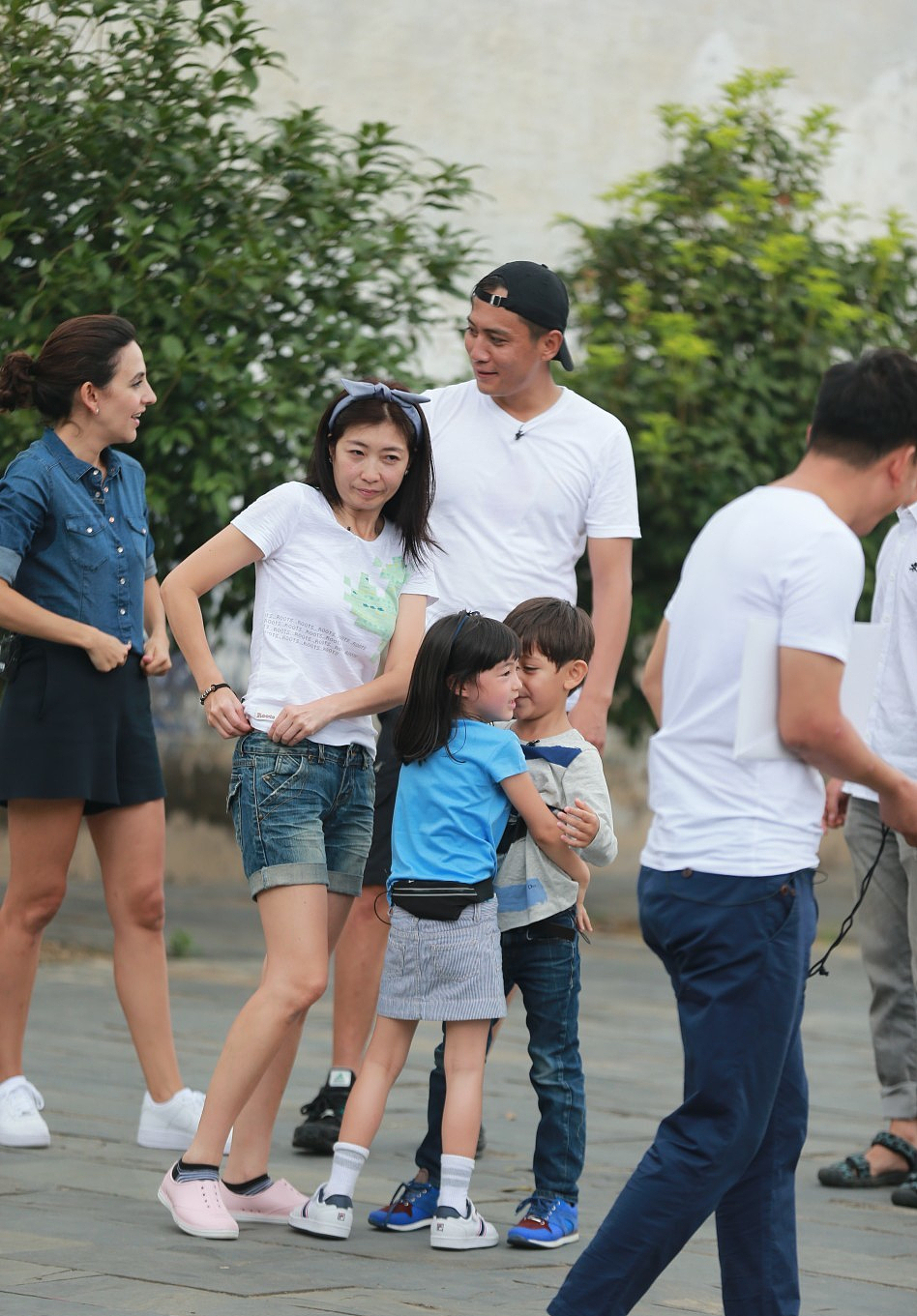 14岁诺一上法国新闻,长小胡子变化大,褪去混血感笑起来好像刘烨(组图) - 27