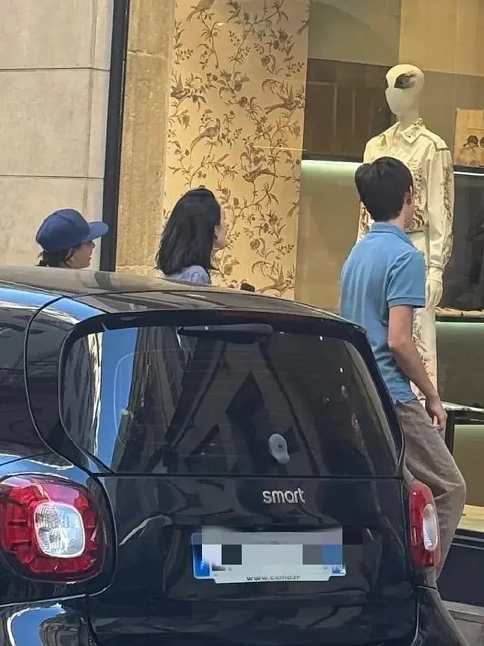 14岁诺一上法国新闻,长小胡子变化大,褪去混血感笑起来好像刘烨(组图) - 24
