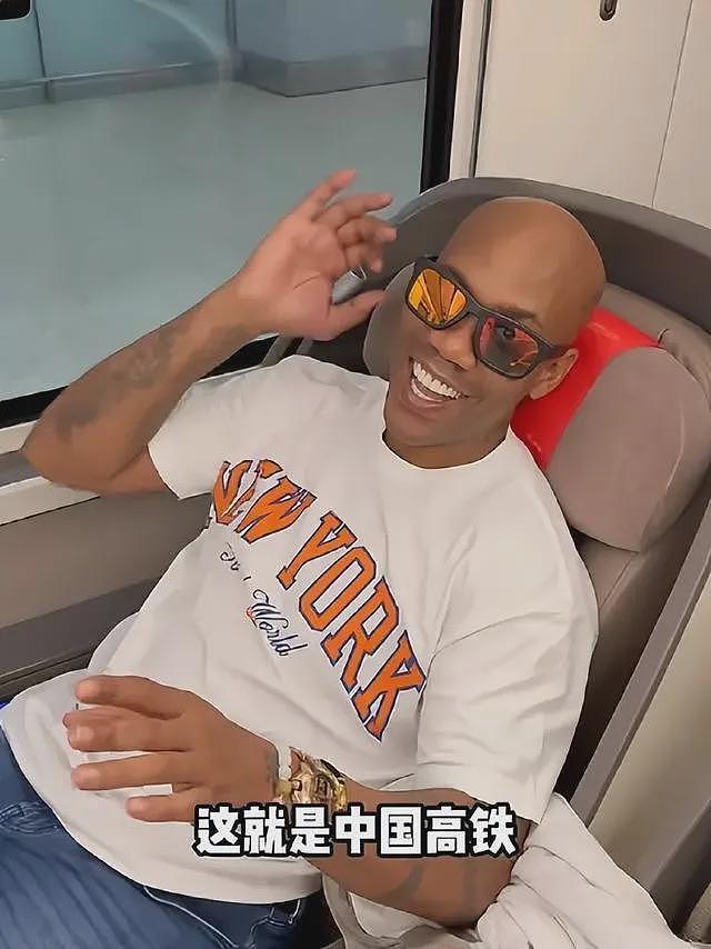 篮球巨星马布里官宣娶知名歌手！感情史混乱，18岁当爹40岁当姥爷（组图） - 17