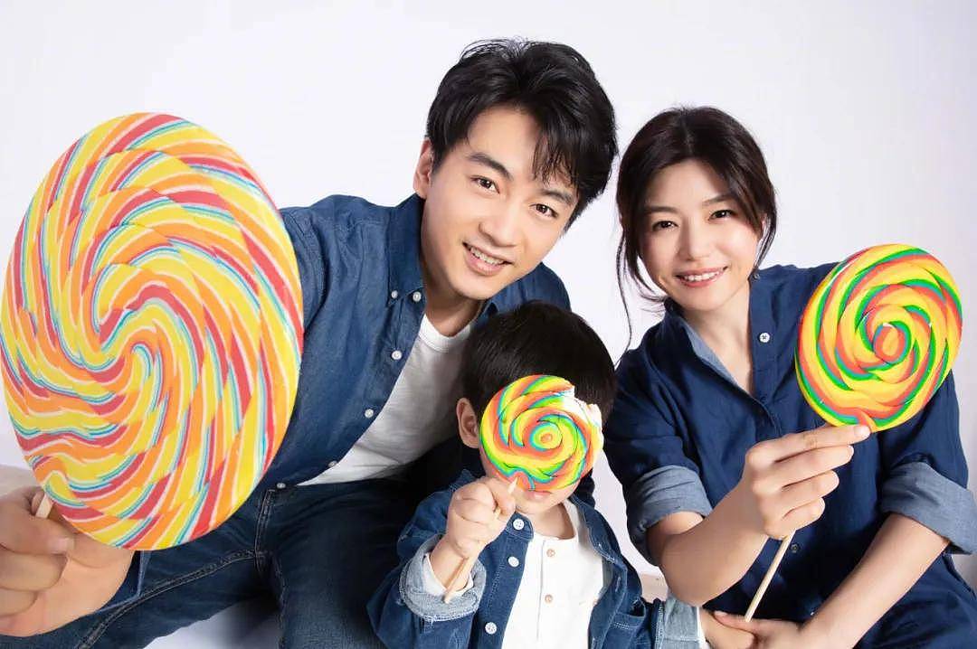 陈晓离婚后最新动态:一直在老家调整心情,婚内生图曝光又干又瘦(组图) - 12