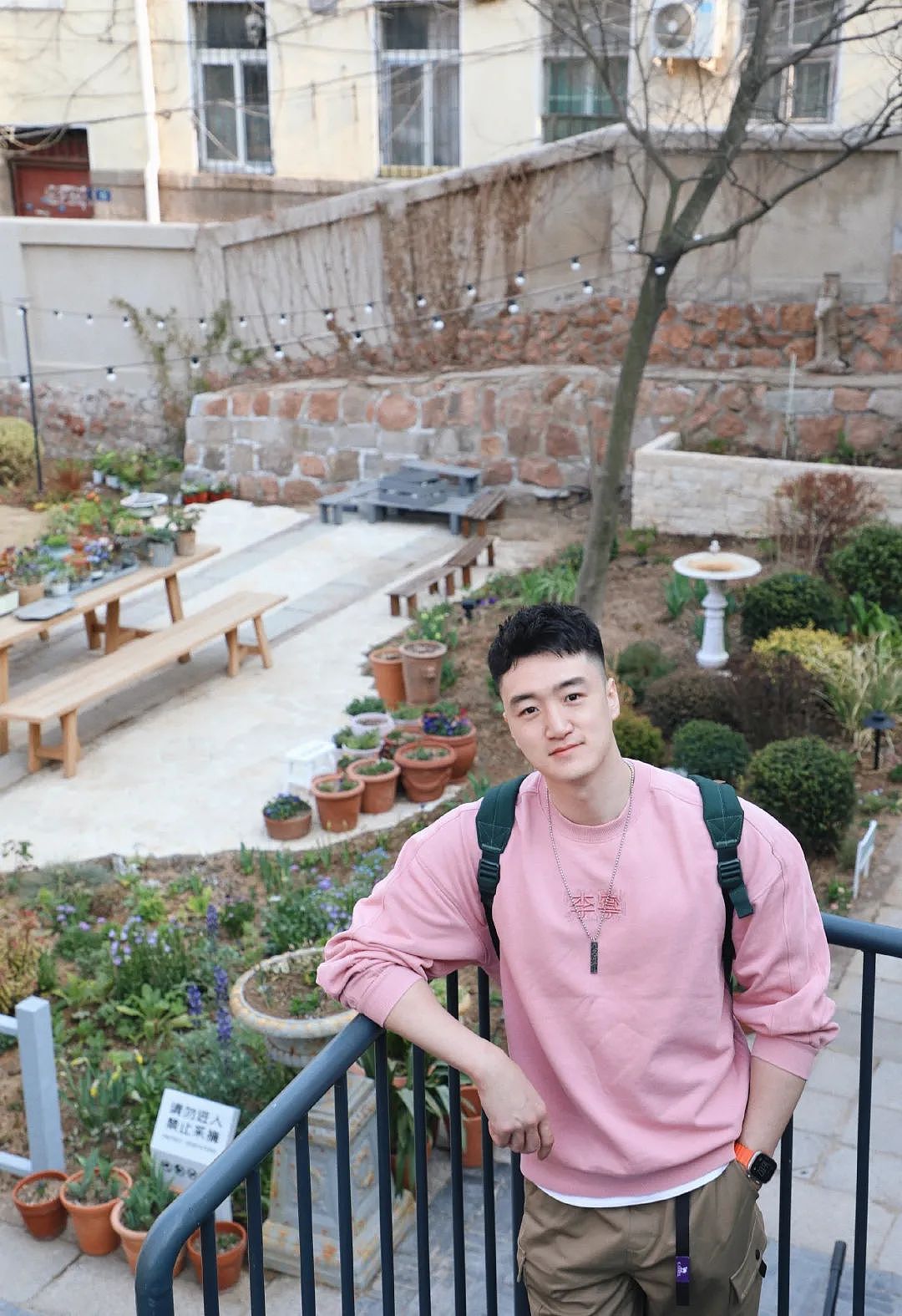 【帅哥】30岁山东健身教练，粗壮胳膊圆肩膀，这挺拔的胸大肌能放牛奶不倒（组图） - 13
