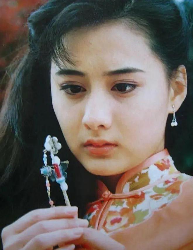 背刺琼瑶、控诉袁咏仪、多次失言被骂:最美琼女郎陈德容错在哪(组图) - 3