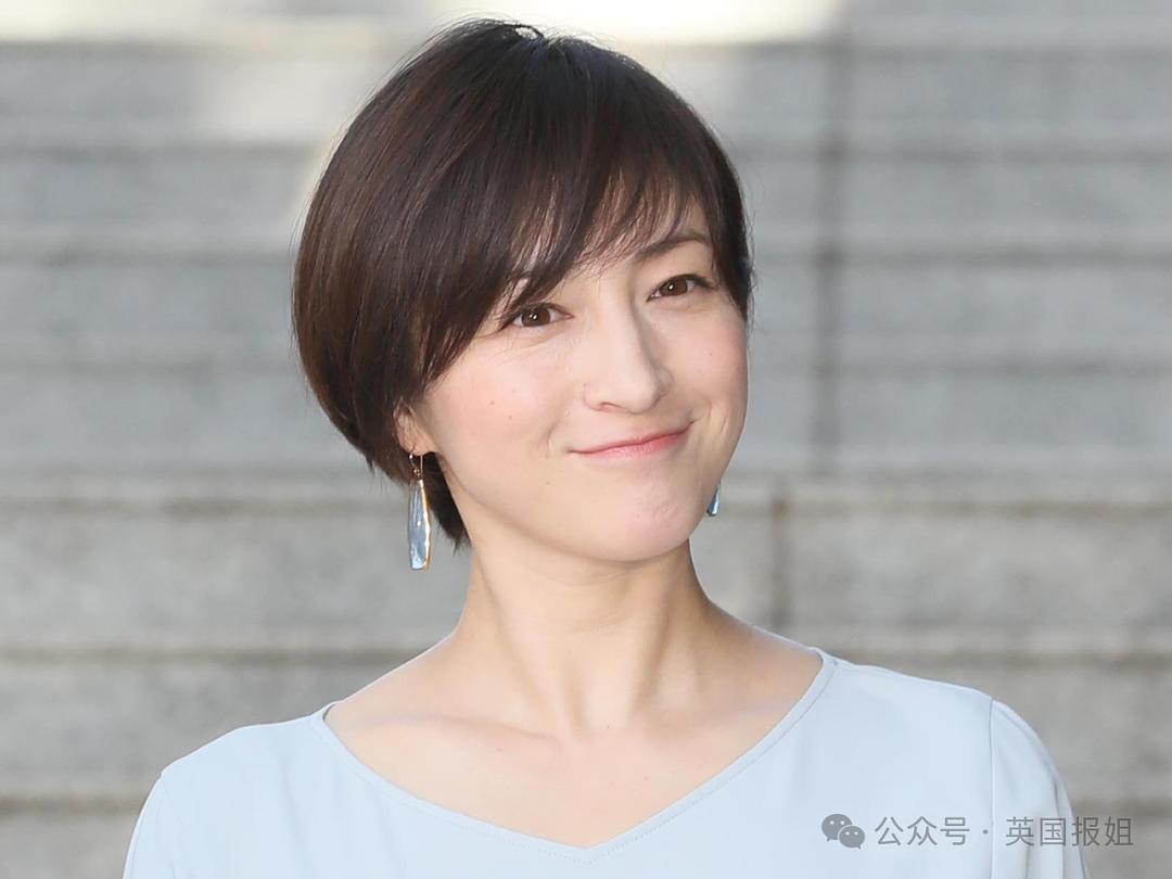 日本国民美少女暴力伤人被捕！追尾大卡车后送医殴打护士，曾因婚内丑闻塌房数次！网友：坠落到底…（组图） - 25