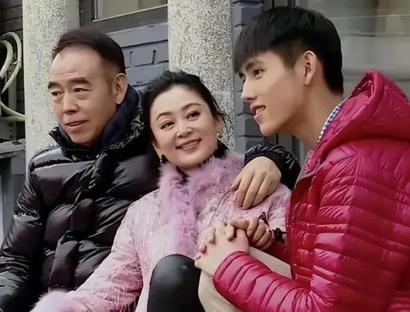 陈飞宇曝私照后复出，自曝225斤瘦下来全靠跑步，因太胖被排挤（组图） - 7