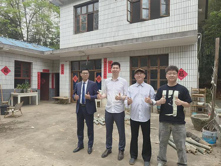 00后小伙放弃城区合租房,每月1000元租长沙农村院落:不影响上班,一口气签十年(组图) - 2