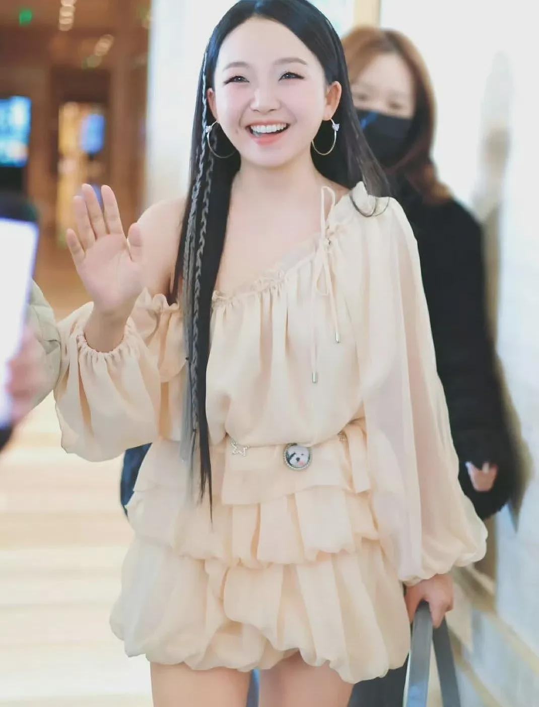 “内娱第一搞笑女”暴瘦20斤，美到全网认不出：她是换头还是换脸了？（组图） - 1