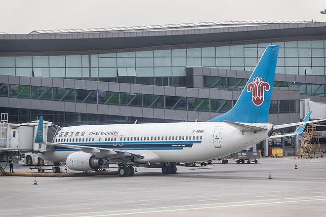 南航超薄座椅逼近廉价航空，被网友称为“刀片椅”“老虎凳”（组图） - 7