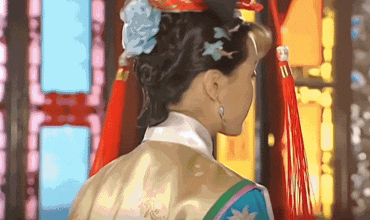 51岁王艳，豪门阔太再就业（图） - 4
