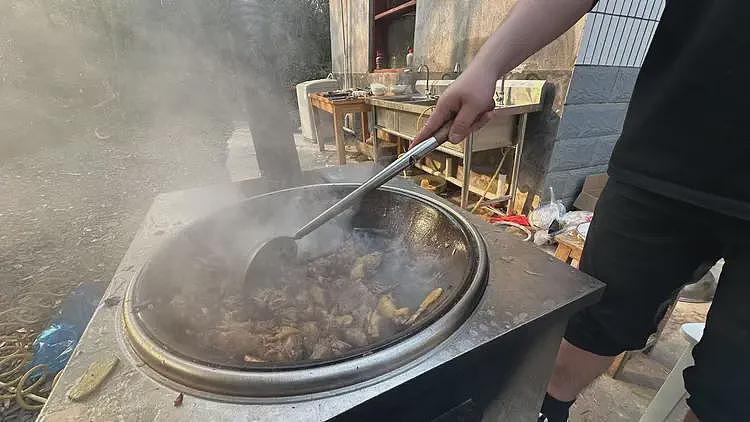 00后小伙放弃城区合租房,每月1000元租长沙农村院落:不影响上班,一口气签十年(组图) - 6