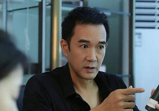 好惨！香港知名男星被好友骗钱损失巨额财产（组图） - 4