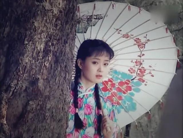 51岁王艳，豪门阔太再就业（组图） - 5
