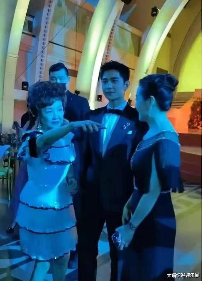 乔欣嫁500亿豪门后更美了,网球少女造型刷屏,网友:人生巅峰!(组图) - 10
