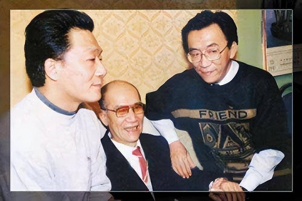 侯耀华:清明节给父亲侯宝林扫墓,他单身了13年(组图) - 6