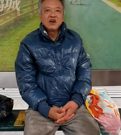 中国知名导演被曝流落街头!身患疾病无家可归!(组图) - 1