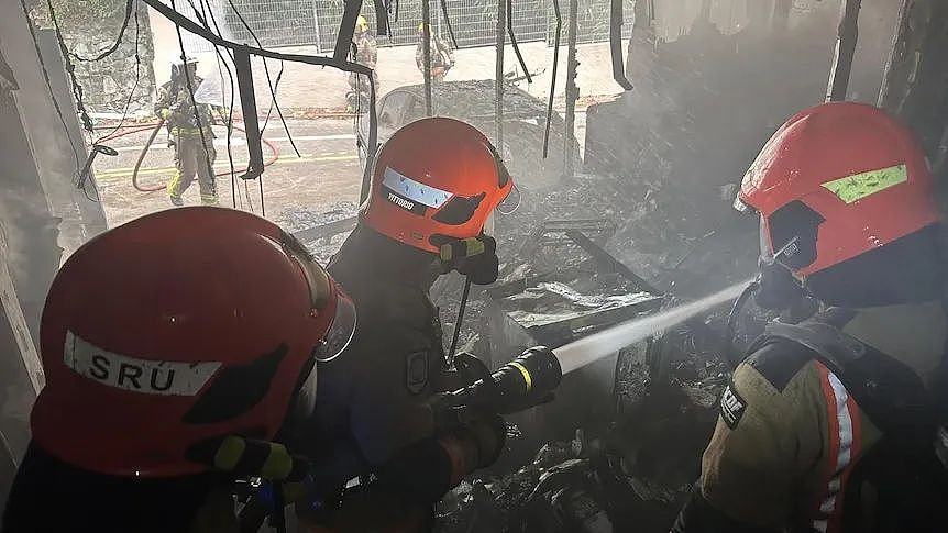 澳洲10岁女孩,死于海外烹饪学校的大火(组图) - 1