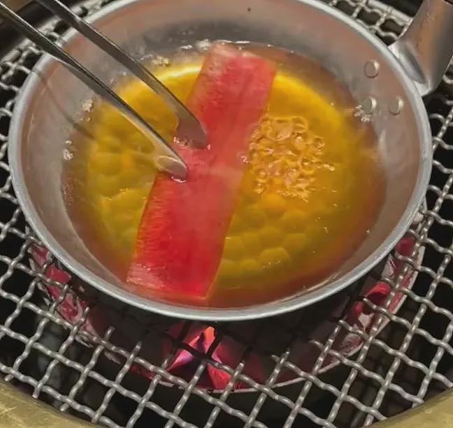 上海毁三观的“富人吃大象粪便”事件,揭露专坑有钱人的新型智商税(组图) - 12