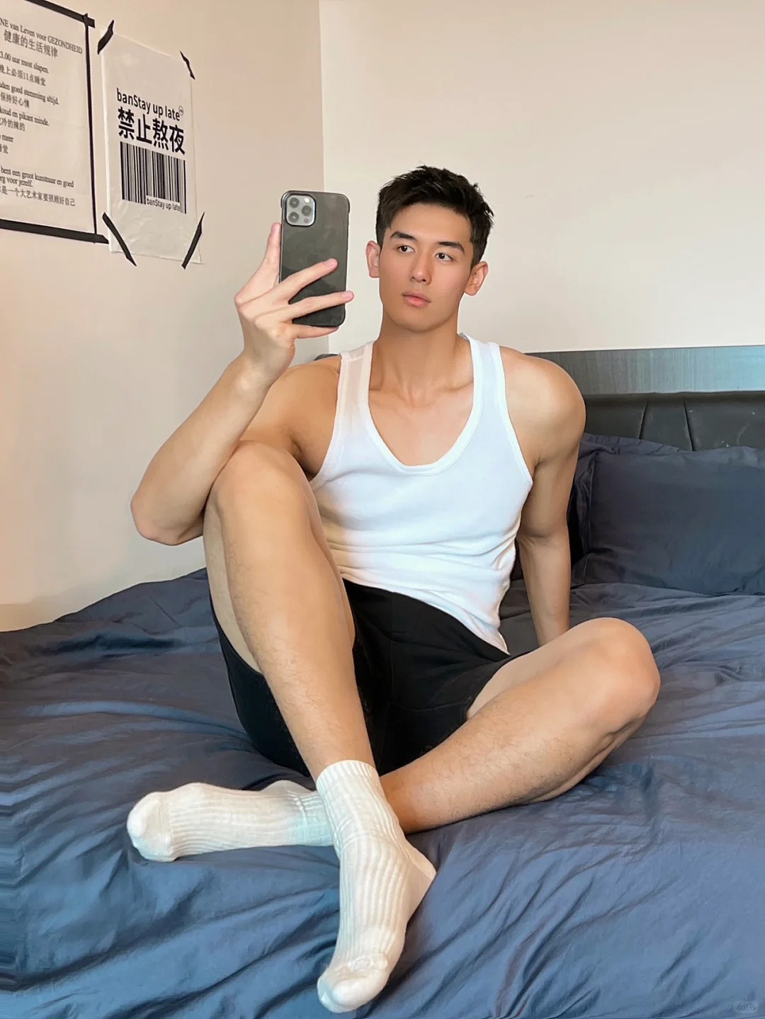 【帅哥】25岁广州男模，宽肩胸肌手臂线条，这脂包肌轮廓清晰惹人爱（组图） - 2