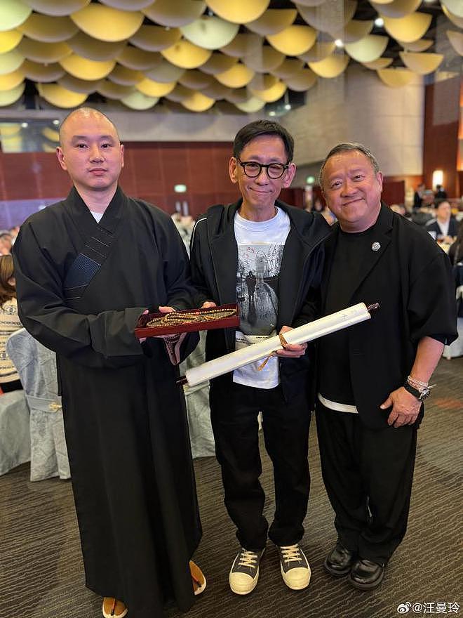 曾志伟72岁生日摆素宴，筹600万捐给杭州寺庙，众星云集儿女在旁（组图） - 11