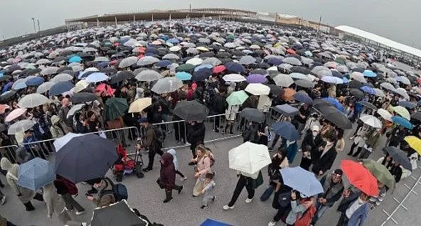 大阪世博会秒变翻车现场！屋顶各种漏雨，印度馆甚至都没造好....（组图） - 6