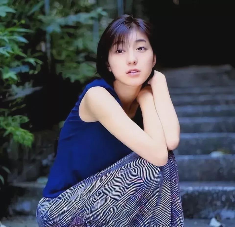 “日本20世纪最后一个美少女”,彻底“凉”了(组图) - 1