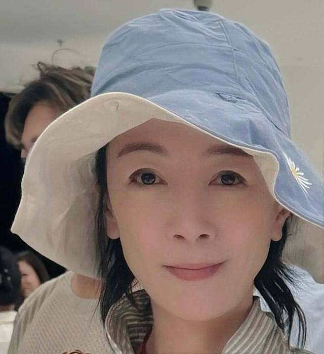 香港知名女星颜值回春，爱上同性名媛引热议（组图） - 4