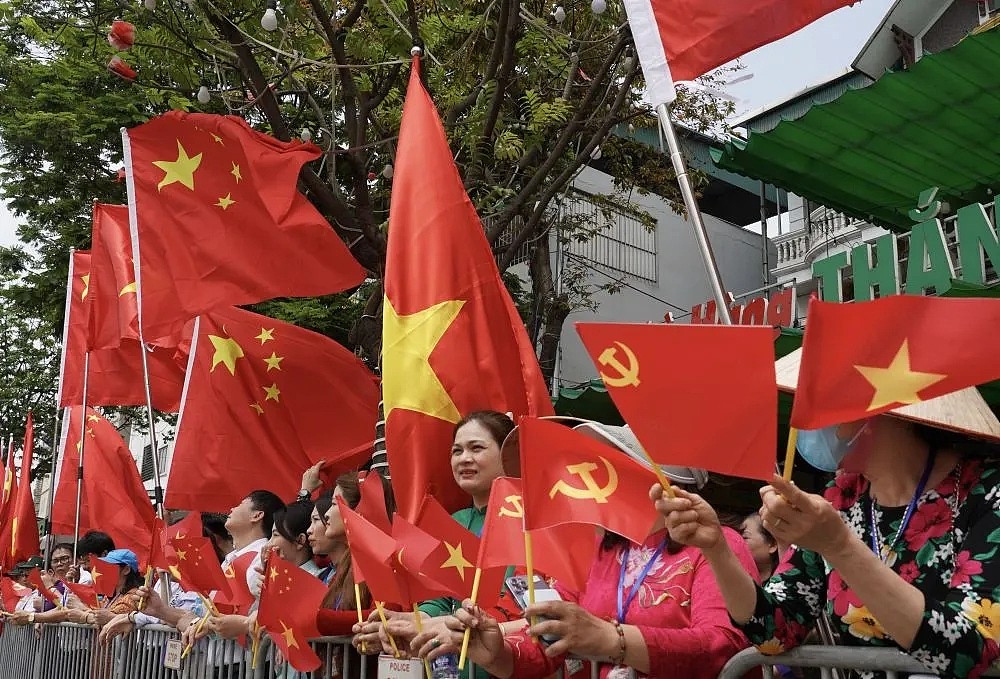 习近平晤越共总书记签45份合作文件，呼吁共同反对单边霸凌行径（视频/组图） - 6