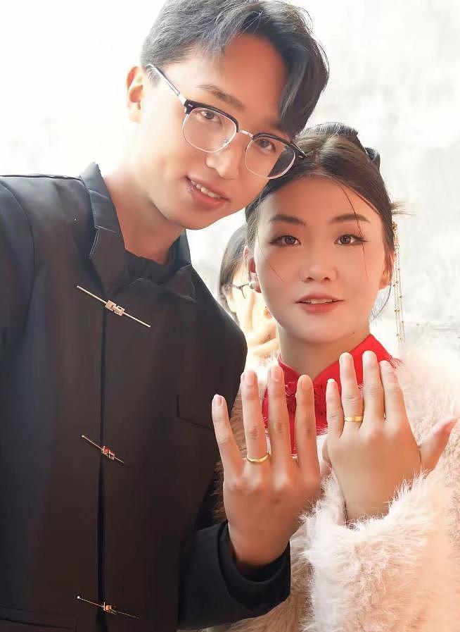 23岁美女赛赛去世,2月份刚结婚,生前不慎跌倒(组图) - 11