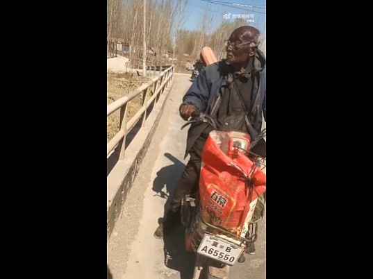 【爆笑】知道我谈了姐弟恋后,前男友连夜给我转了100万!网友:是给你补身体用的吧...(图) - 25