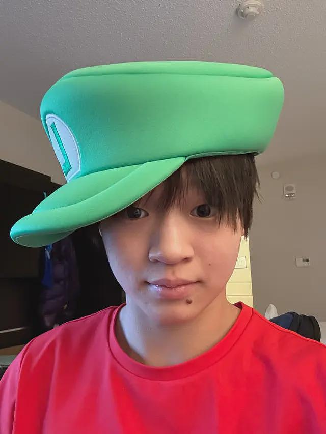 全红婵赛后晒18宫格照片遭网友评论“说话毫无自信，表达能力太差”，直接回怼：破防哥（组图） - 2