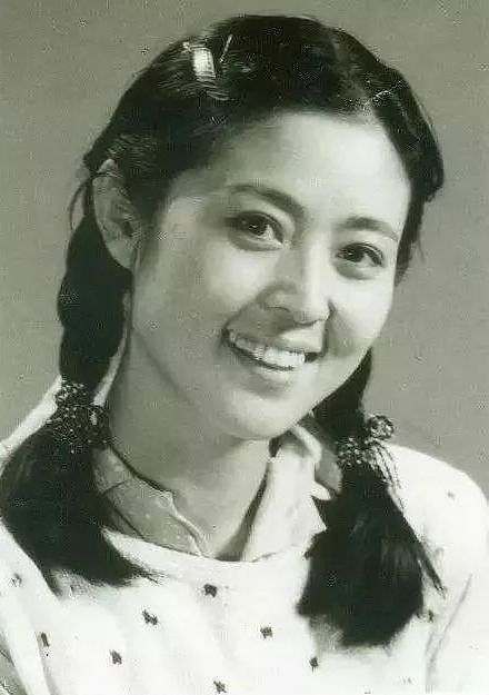 倪萍：端庄女神如何活成了“怼人女王”？（组图） - 26