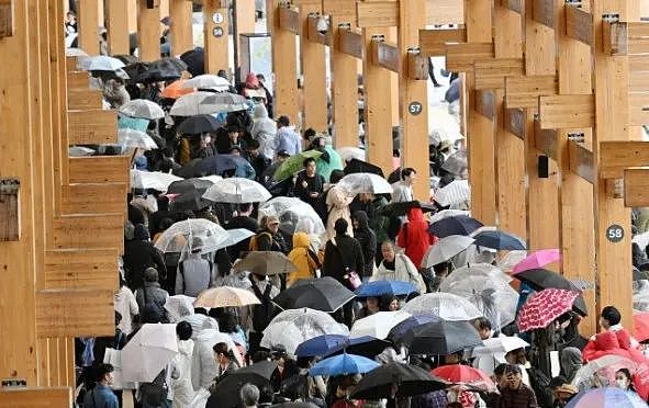 大阪世博会秒变翻车现场！屋顶各种漏雨，印度馆甚至都没造好....（组图） - 8