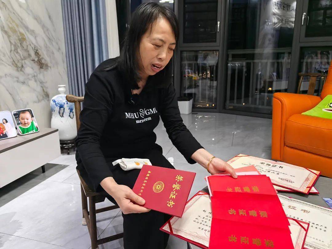 “男子泄愤撞亡一家三口”案今开庭，司机曾两次深踩加速踏板（图） - 2