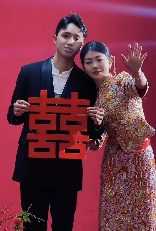 23岁美女赛赛去世,2月份刚结婚,生前不慎跌倒(组图) - 15
